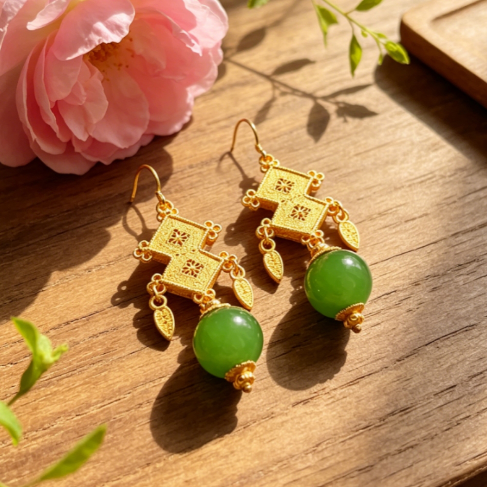 D268 Jade Lantern Moon Earrings